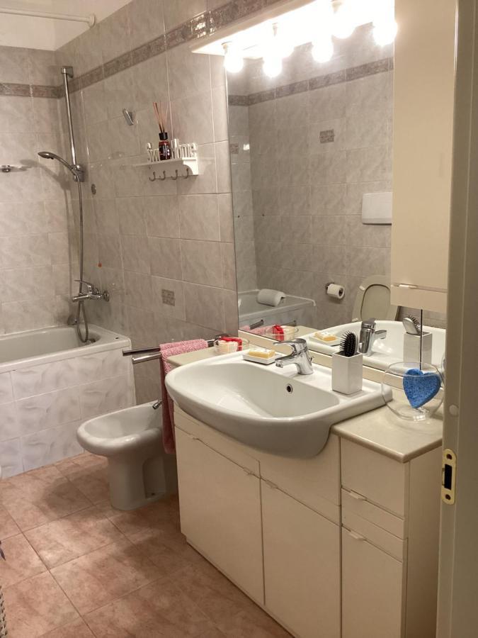 La Casa Del Capitano Apartment Sanremo Luaran gambar